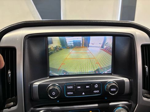 Used 2017 GMC Sierra 1500 SLE image 18