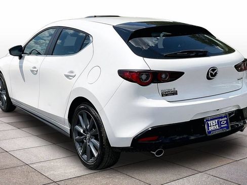 Used 2023 MAZDA MAZDA3 s FWD image 2