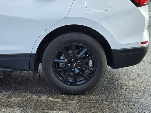 Used 2023 Chevrolet Equinox LT image 14