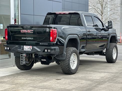 Used 2020 GMC Sierra 2500 Denali w/ Denali Ultimate Package AWD/4WD image 3