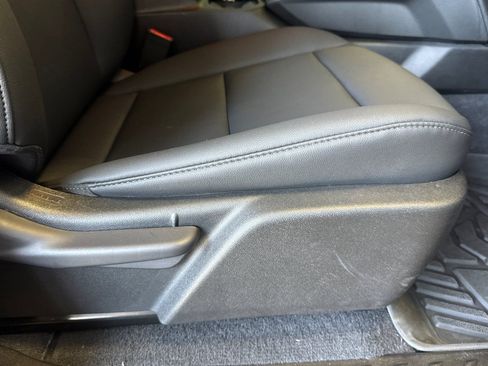 Used 2026 Chevrolet Colorado Trail Boss AWD/4WD image 23