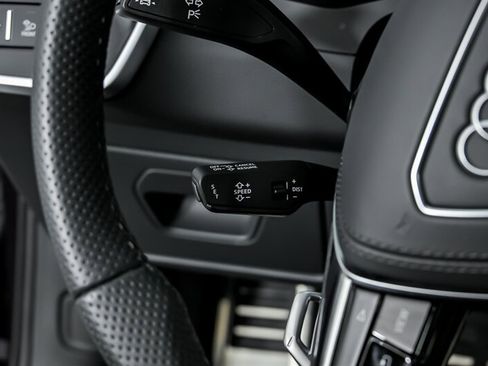 Used 2025 Audi RS 6 performance AWD/4WD image 32