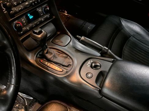 Used 1997 Chevrolet Corvette Coupe RWD image 16