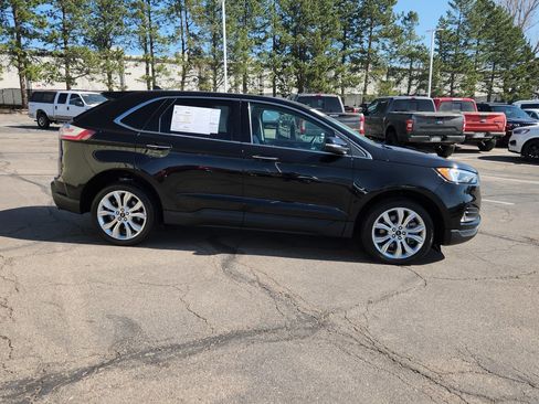 Certified 2024 Ford Edge Titanium AWD/4WD image 17