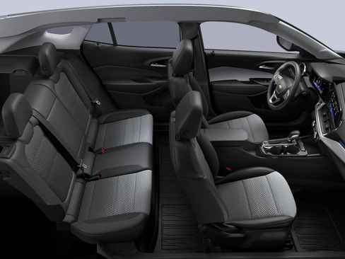 New 2025 Chevrolet Trax LT w/ Driver Confidence Package image 31