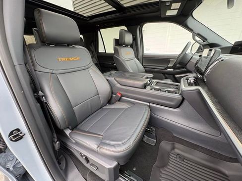 New 2026 Ford Expedition Tremor image 33