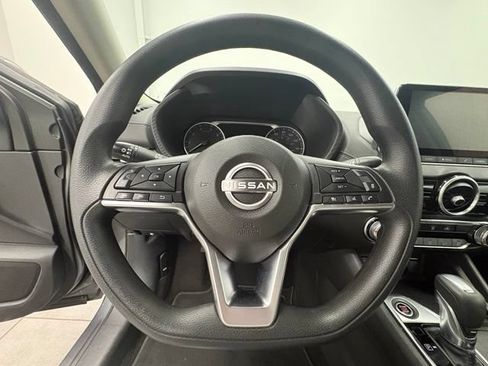 Used 2024 Nissan Sentra SV FWD image 14