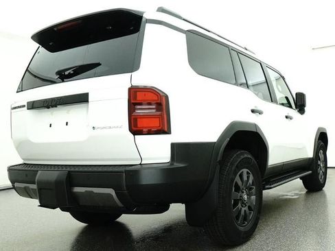New 2027 Toyota Land Cruiser w/ Premium Package AWD/4WD image 24