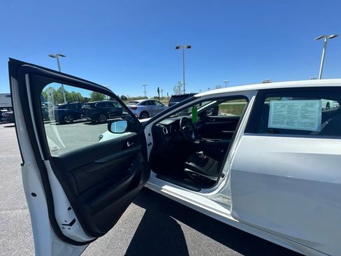 Used 2023 Nissan Maxima SL FWD image 9