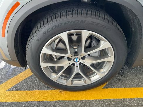 Certified 2024 BMW X5 xDrive40i w/ Premium Package AWD/4WD image 27