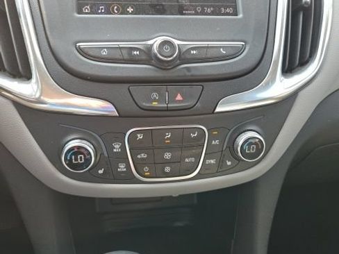 Used 2024 Chevrolet Equinox LT AWD/4WD image 10