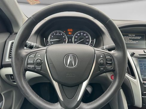 Used 2017 Acura TLX FWD image 13