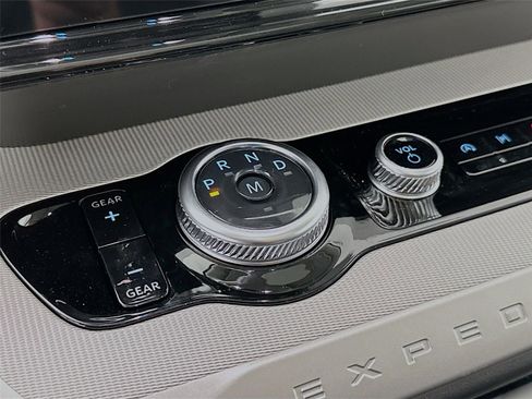 New 2026 Ford Expedition Active AWD/4WD image 19