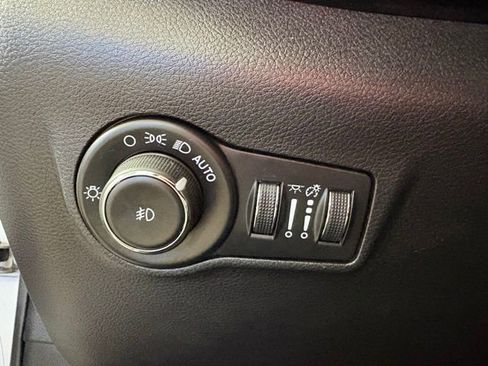 Used 2024 Jeep Compass Limited AWD/4WD image 25