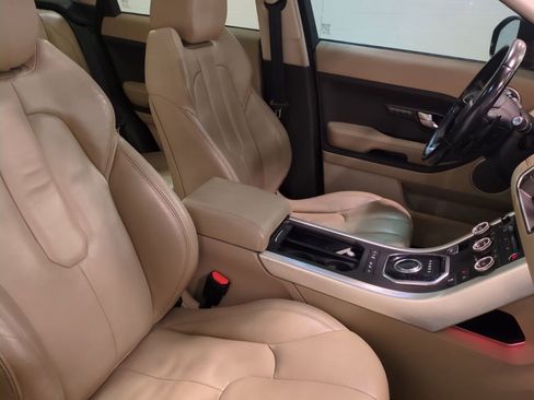 Used 2014 Land Rover Range Rover Evoque Pure Premium image 11