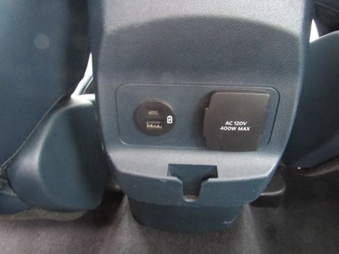 Used 2023 Ford Maverick Lariat w/ Lariat Luxury Package AWD/4WD image 28