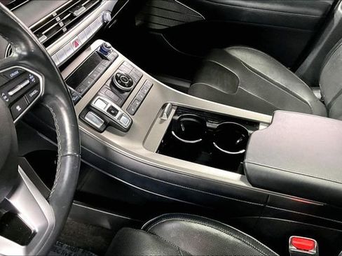 Used 2021 Hyundai Palisade Limited w/ Winter Package image 19