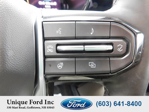 Used 2024 Chevrolet Colorado ZR2 w/ ZR2 Convenience Package III AWD/4WD image 20