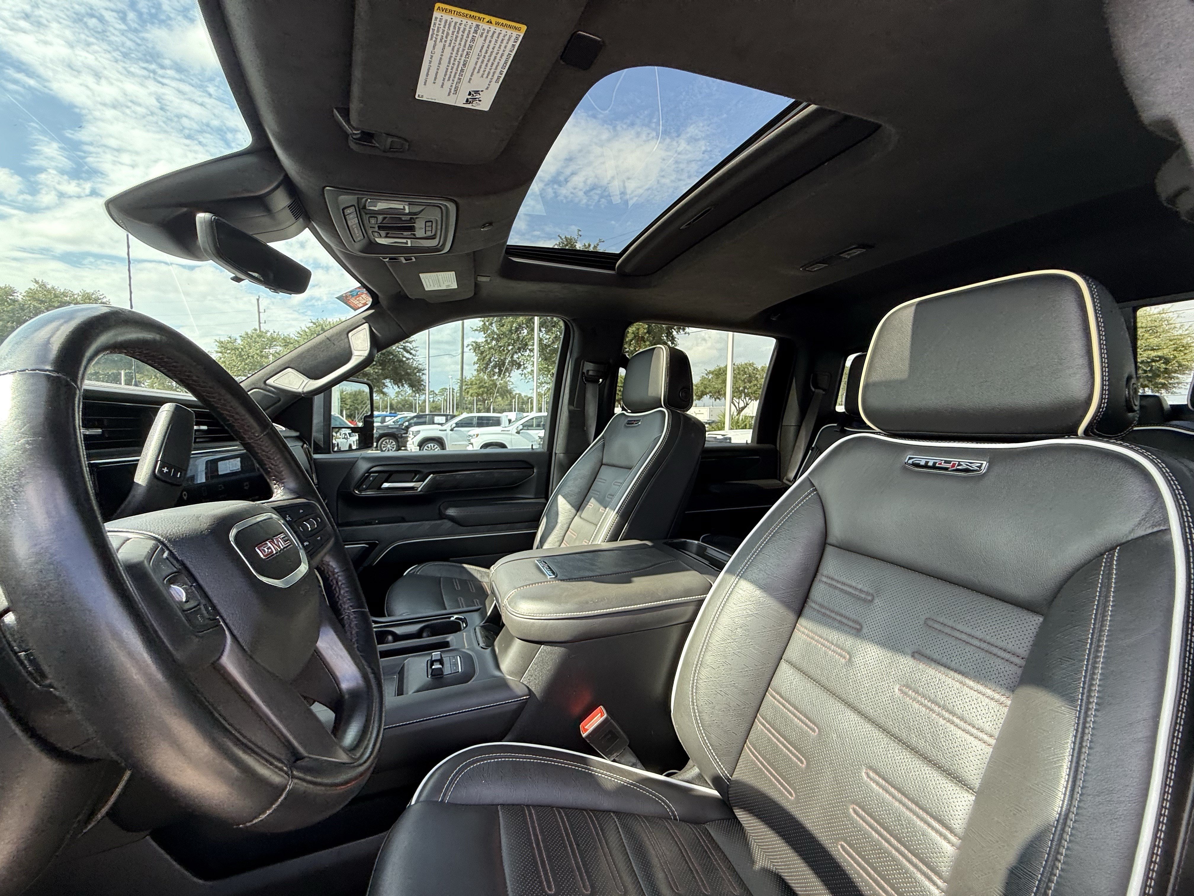 Used 2025 GMC Sierra 2500 AT4X AWD/4WD image 26