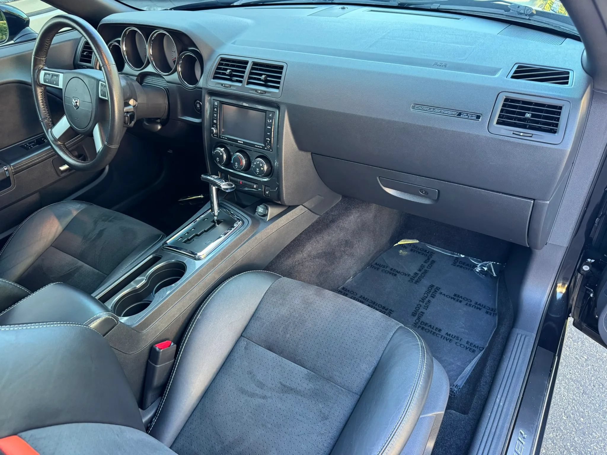 Used 2008 Dodge Challenger SRT8 RWD image 23