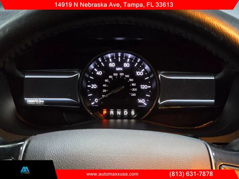 Used 2018 Ford Explorer Limited w/ Class II Trailer Tow Package image 17