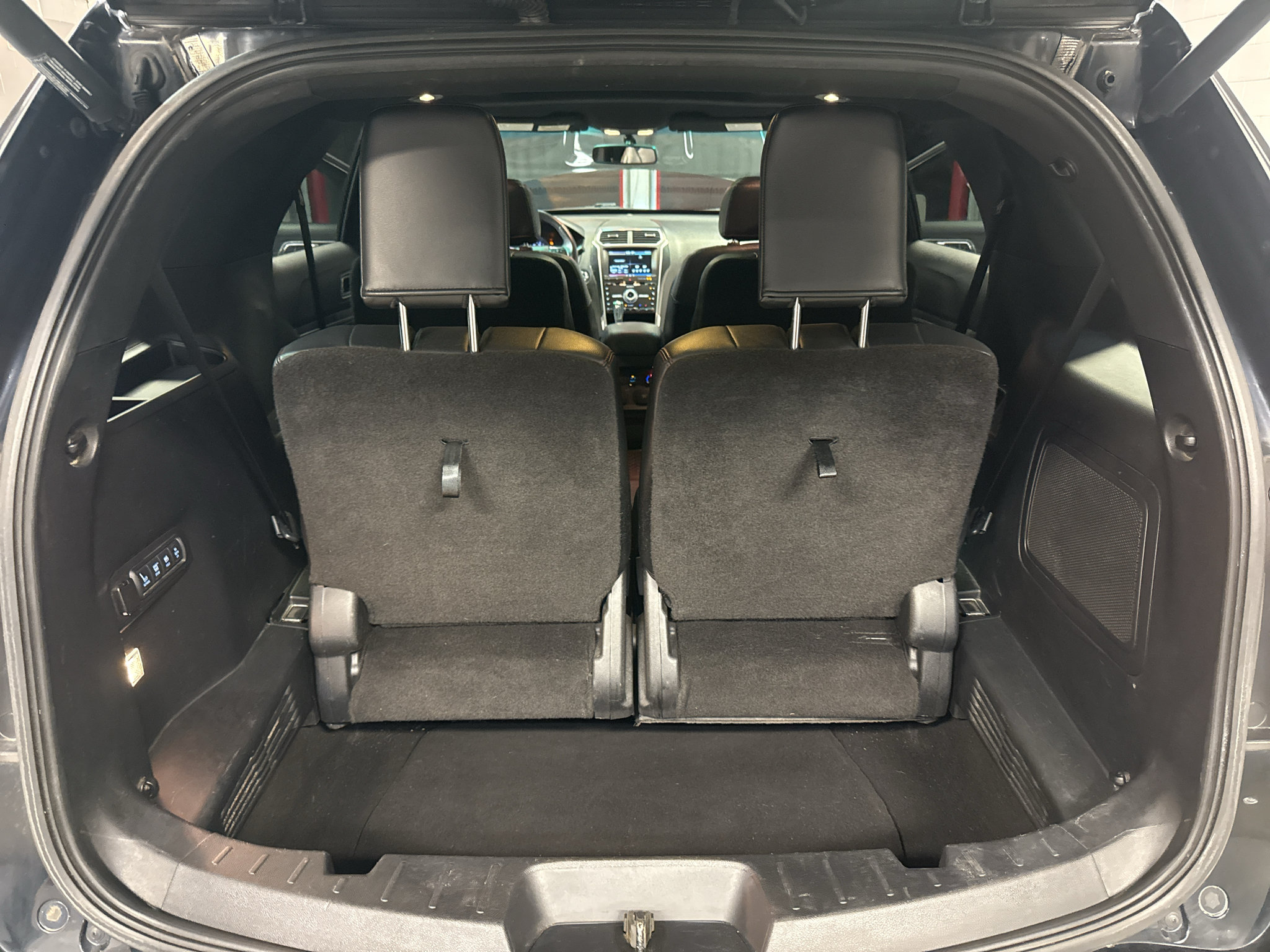 Used 2016 Ford Explorer Sport w/ Equipment Group 401A AWD/4WD image 34