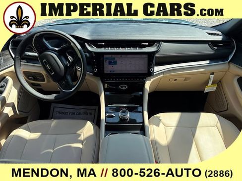 New 2026 Jeep Grand Cherokee Limited w/ Limited Altitude Package AWD/4WD image 17