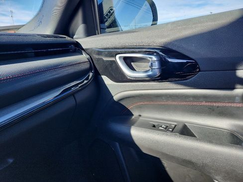 Used 2024 Jeep Compass Trailhawk image 22