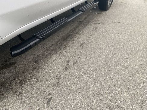 Used 2024 Chevrolet Silverado 2500 Custom w/ Custom Convenience Package image 7