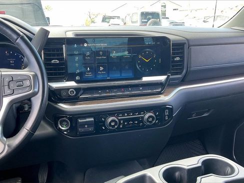 Used 2025 Chevrolet Silverado 1500 LT image 6