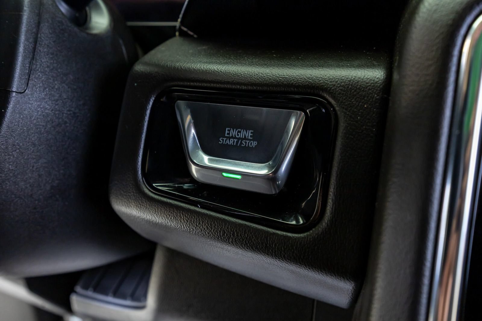 Used 2025 GMC Yukon Elevation AWD/4WD image 19