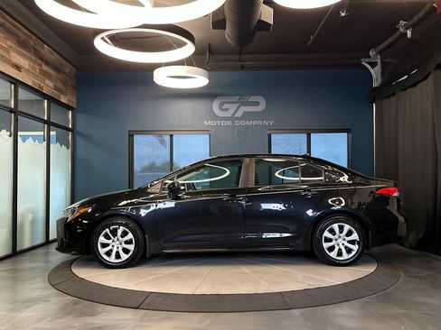 Used 2020 Toyota Corolla SE FWD image 6