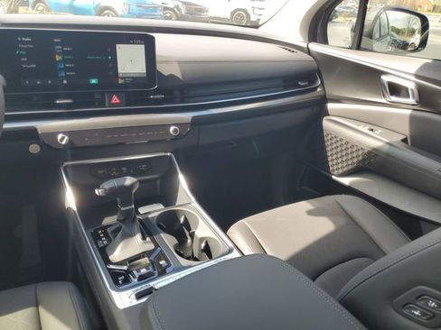 New 2026 Kia Carnival SX image 12