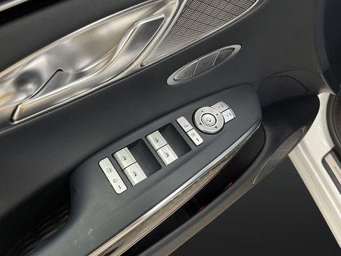 Used 2025 Genesis GV70 3.5T Sport w/ Sport Prestige Package image 29