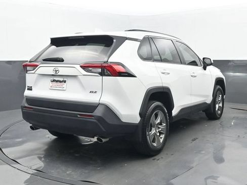 Used 2024 Toyota RAV4 XLE FWD image 21