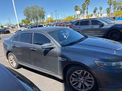 Used 2015 Ford Taurus Limited image 2