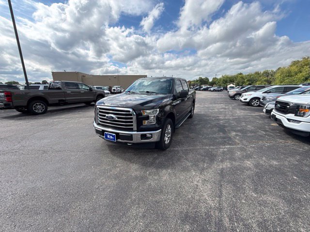 Used 2017 Ford F150 XLT w/ Equipment Group 302A Luxury AWD/4WD image 3