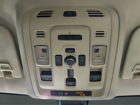 Used 2021 GMC Yukon Denali w/ Denali Ultimate Package image 28