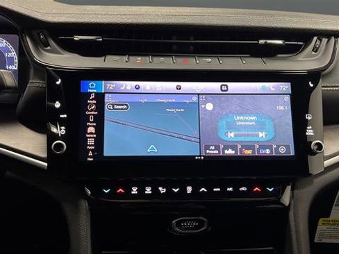 New 2026 Jeep Grand Cherokee Limited w/ Luxury Tech Group II image 13