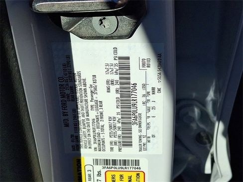 Used 2020 Ford Fusion SE image 28