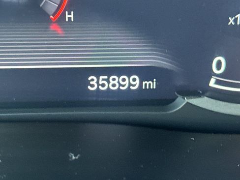 Used 2023 Genesis GV70 2.5T w/ Select Package image 27