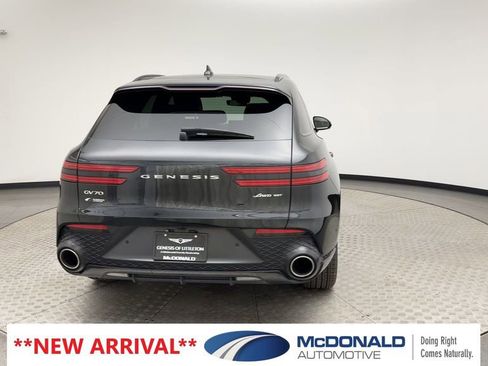 Used 2022 Genesis GV70 3.5T Sport w/ Sport Prestige Package AWD/4WD image 3