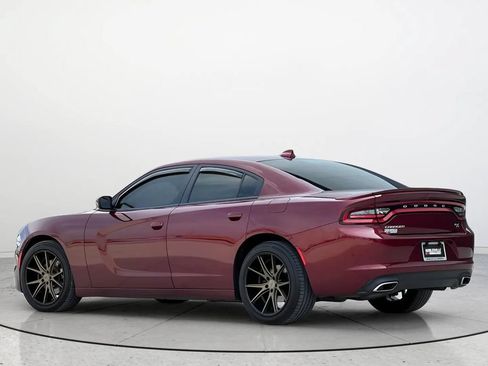 Used 2017 Dodge Charger R/T RWD image 3