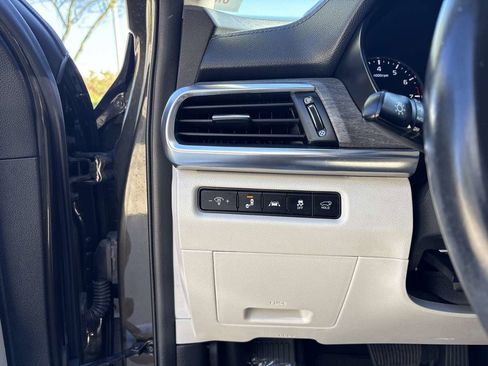 Used 2022 Kia Telluride EX image 23