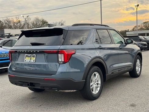 New 2026 Ford Explorer Active image 3