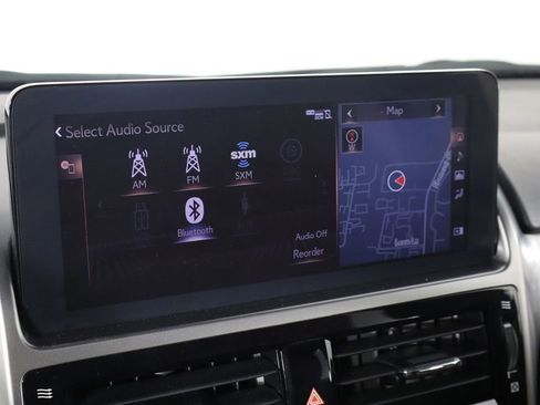 Used 2022 Lexus GX 460 Premium w/ Premium Package image 34