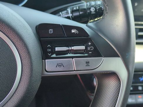 Used 2025 Hyundai Elantra SEL FWD image 22
