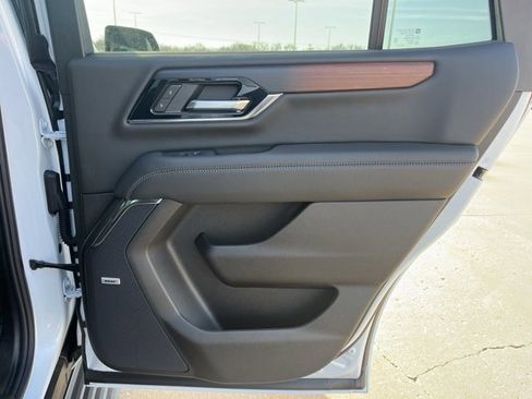 New 2026 GMC Yukon Denali w/ Sun & Power Step Package image 45