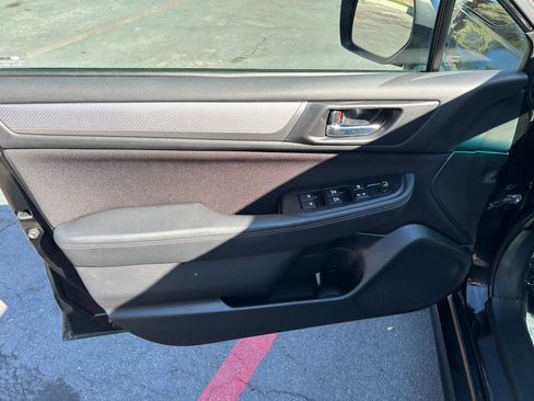 Used 2016 Subaru Legacy 2.5i Premium AWD/4WD image 10