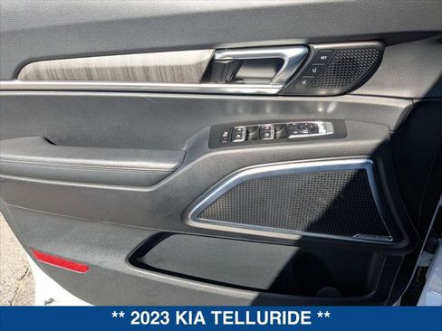 Used 2023 Kia Telluride SX FWD image 10